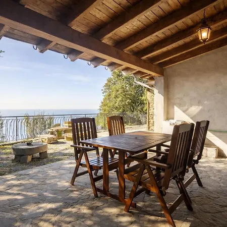 Altamarea Private Retreat Chalet Corniglia